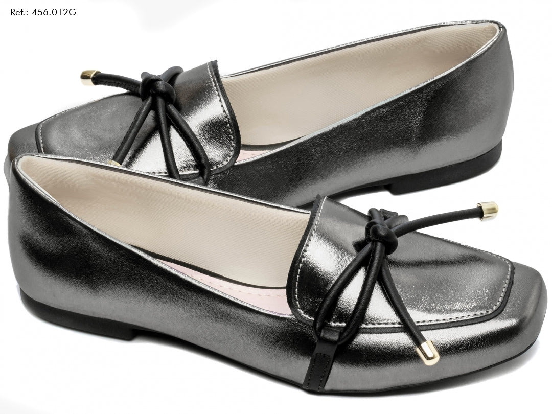 Sapatilha Mocassim Feminina Prata – Rasteiro e Confortável